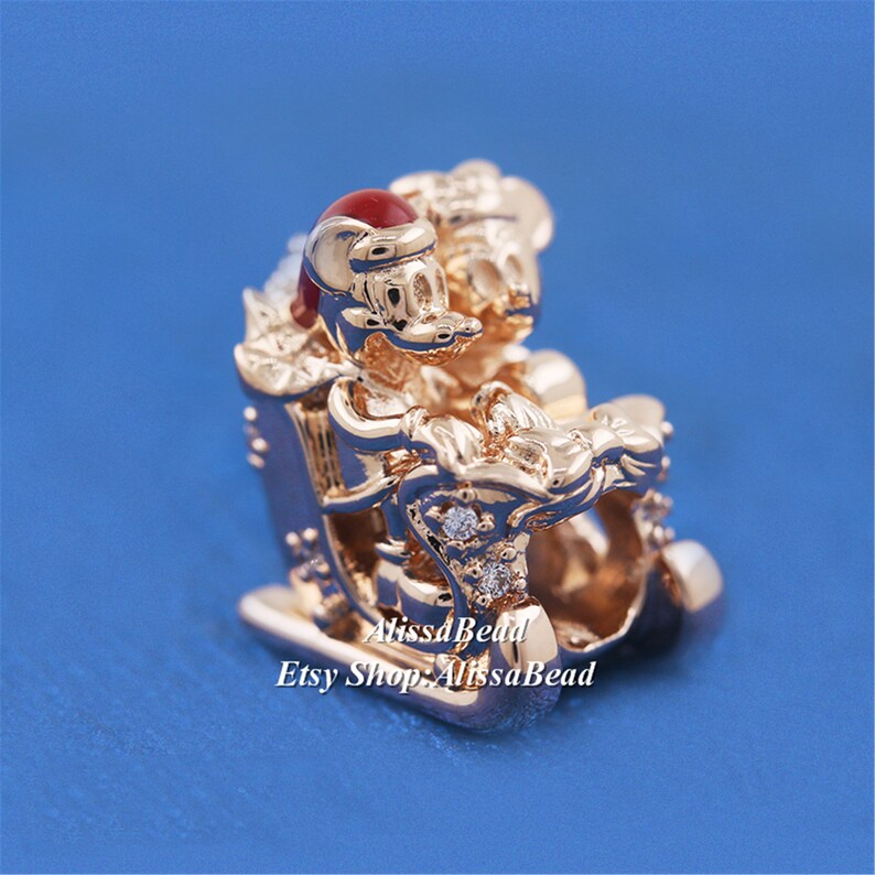 2019 Winter Release Rose\u2122 Disn Minnie /& Mickey Christmas Charms With CZ and Red Enamel Fits All European DIY Style Bracelets Necklaces