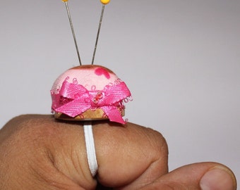 Pincushion Ring - The cupcake <3