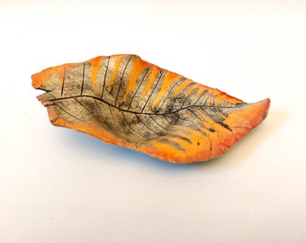 Ceramic trinket dish, ring dish, autumn leaves, ceramic art, pottery anniversary, gift for her, nature lover, fall decor, autumn colours