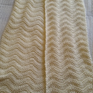 Crochet Weavy Women&#39;s Scarf, White Scarf, Winter Wear, Gift For Her, Neck Warmer, Ready To Ship.