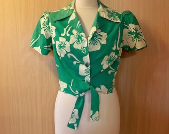Handmade 1940s Style with Original Vintage Hawaiian Cotton Fabric Blouse Shirt - size M