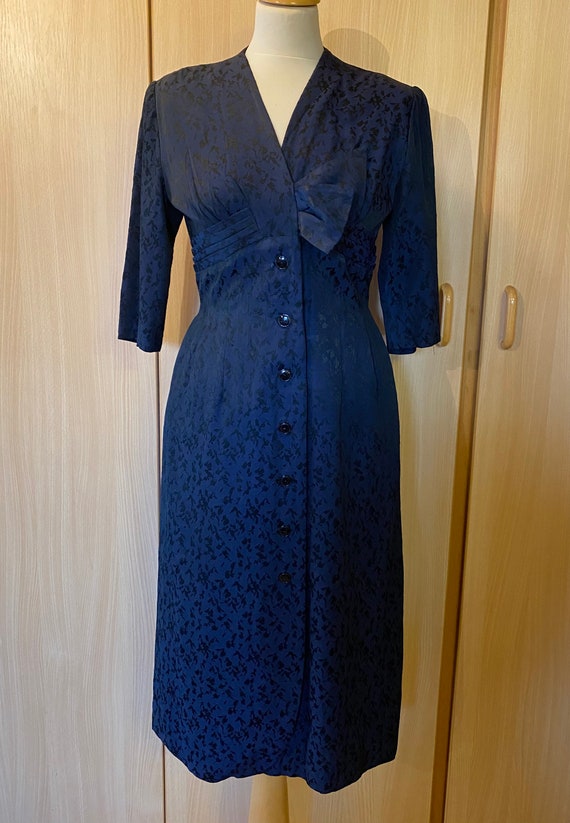 Vintage 1950s Blue and Black Brocade Wiggle Cockt… - image 2