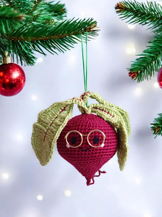 Crochet Beet Christmas Tree Ornament: Kawaii Kitchen Decor - Etsy