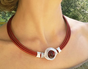 Silver and Red Necklace, Statement Necklace, Leather Necklace, Red Women Choker, Silver Hammered Necklace, Red Jewelry.