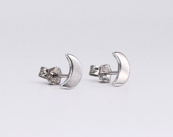 Silver Moon Stud Earrings  - Tiny Moon Studs - Sterling Silver Minimal Earrings - Silver Small Moon Earrings - Crescent Moon Stud Earrings