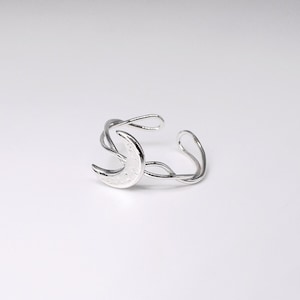 Moon Ring -  Adjustable Ring - Silver Moon Ring - Dainty Rings - Crescent Moon Ring - Minimalistic Jewels - Boho Ring