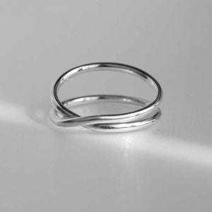 Silver Crossed Ring - Criss Cross Ring - Gold Crossed Ring - Minimal Ring - X Ring Sterling Silver - Simple Rings - Double Circle Ring