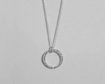 Silber Kreis Halskette - LIZ Halskette - Vergoldete Kreis Halskette - zierlicher Kreis Anhänger - Goldener Kleiner Kreis Anhänger - Eternity Charm