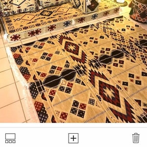 Arabesque Carpets (Assorted Colors)