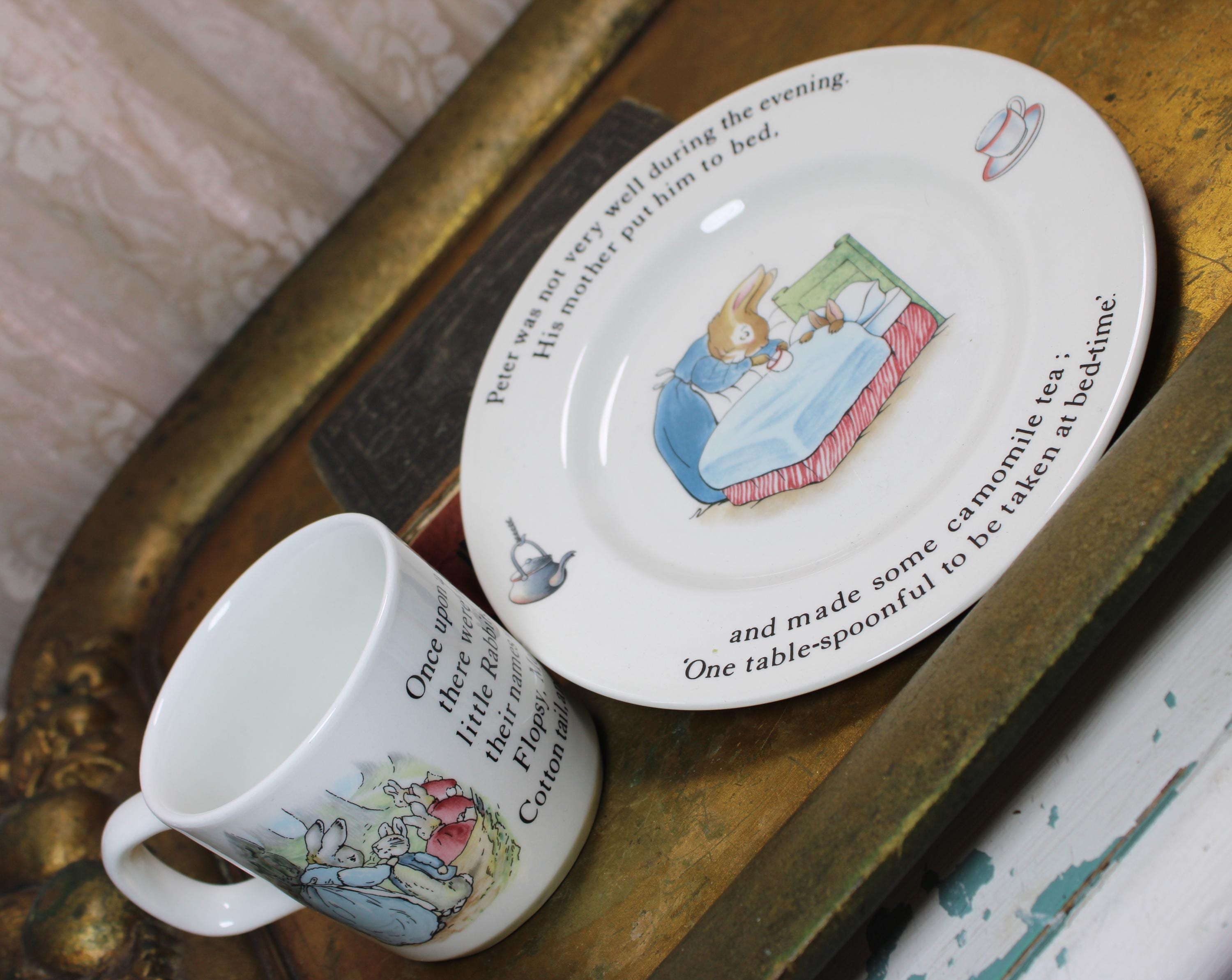 未使用　PETER RABBIT カップ&ソーサー　プレート　WEDG WOOD Vintage Wedgwood Peter Rabbit Christmas Nusery Cup & Saucer Set