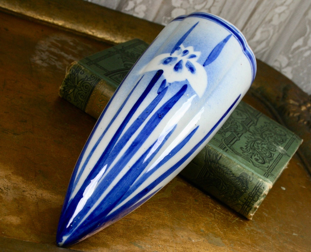 Antique Chinese Wall Pocket Vase, Traditional Hand Painted Vase