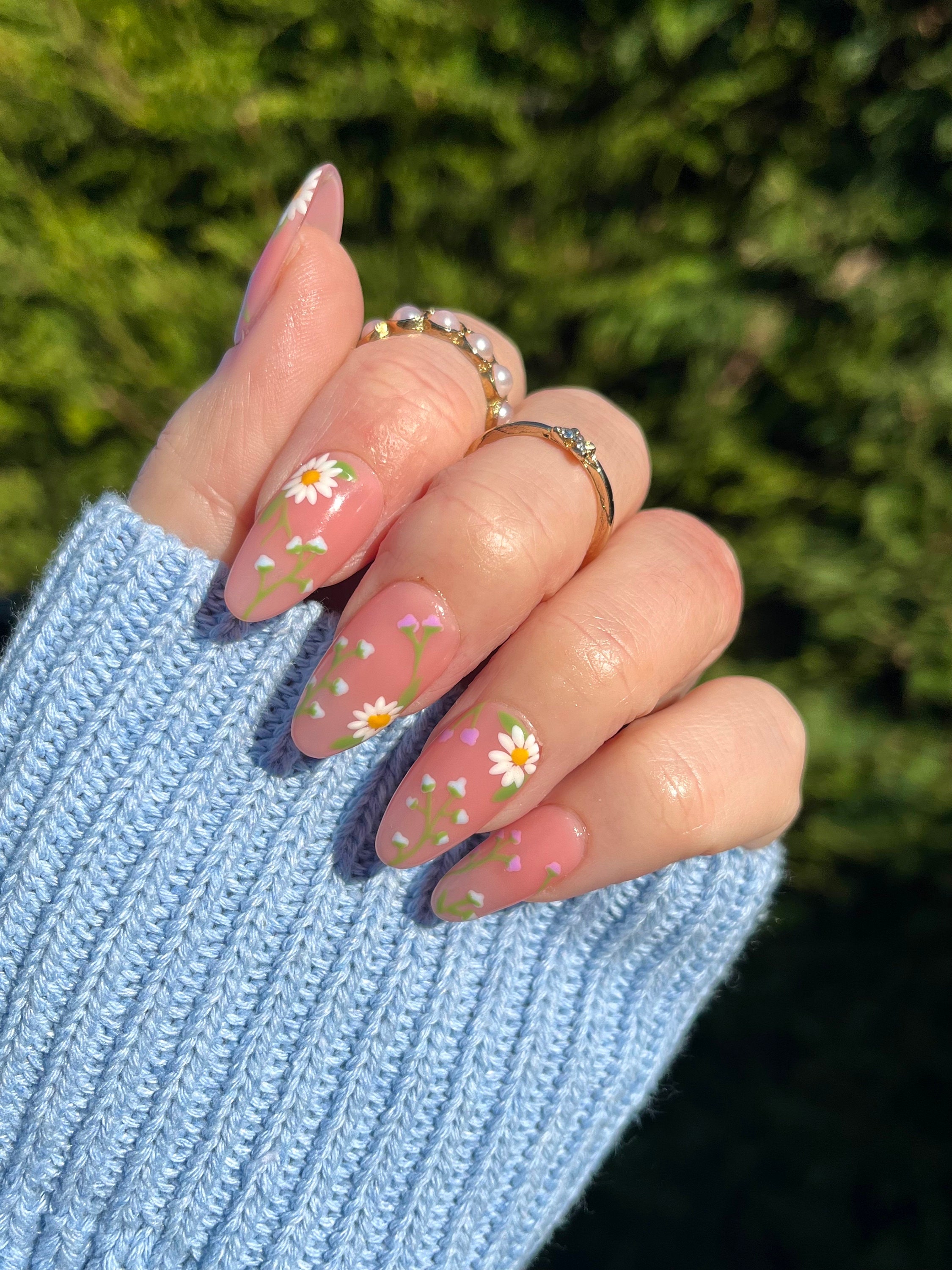 Easter Floral Nail Trends Rise This Spring