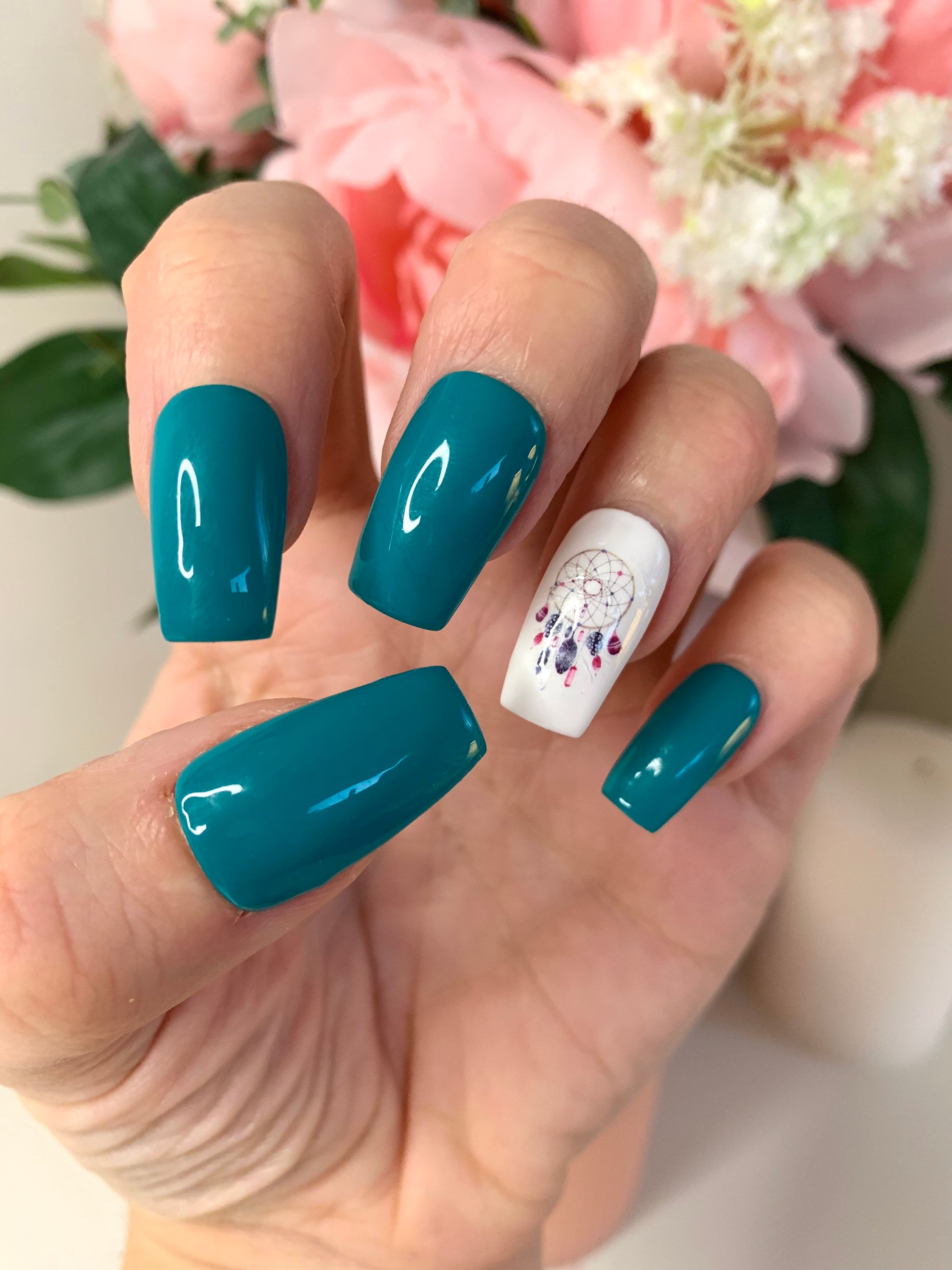 Nagelsticker Set – 30 Blatt, Gold & Silber, Mit Feder, Blume, Spinne & Dreamcatcher, Wasser-Transfer