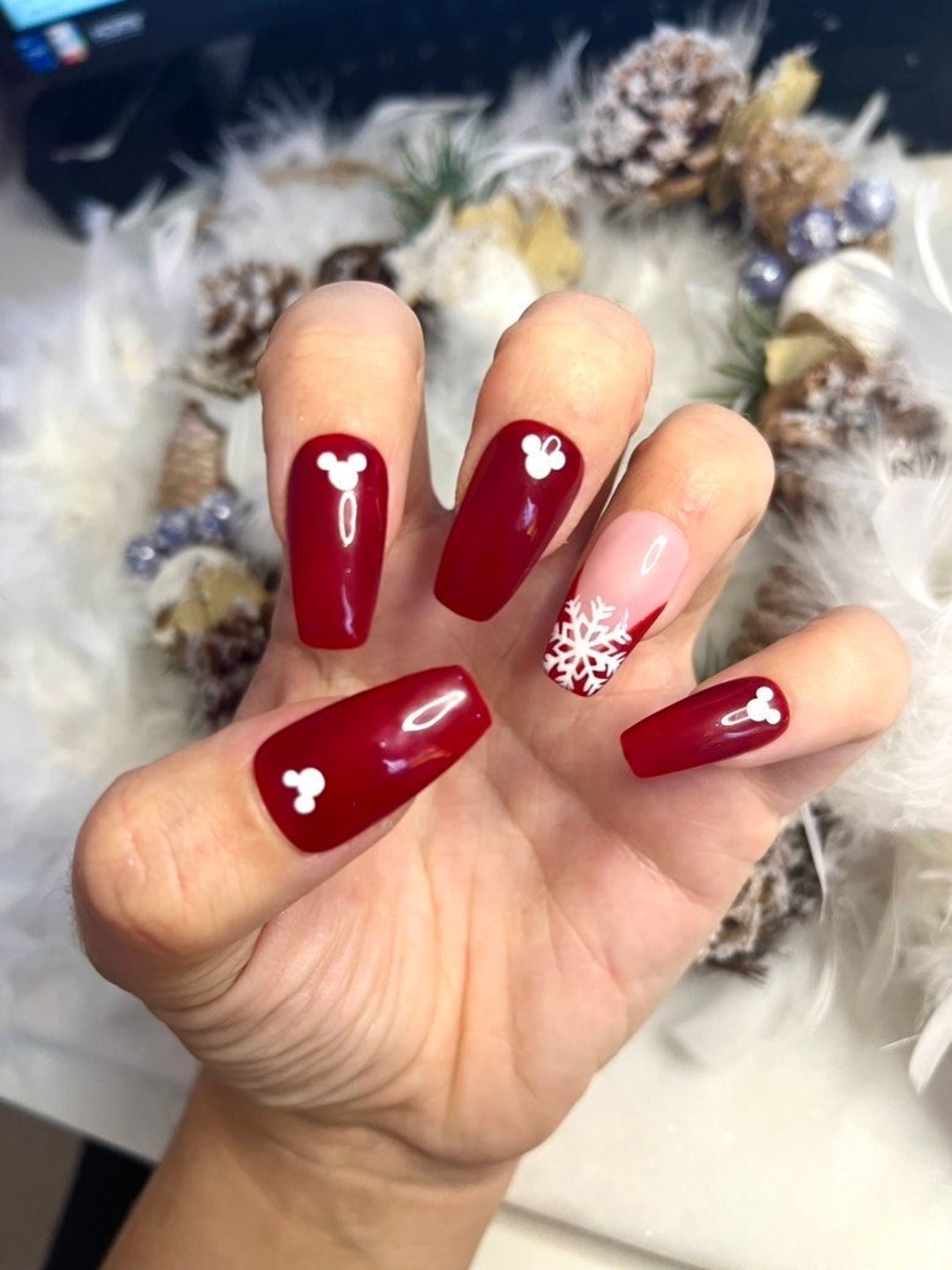 MouyouGlow Press On Nails – Mandelförmige Fake Nails Mit Weihnachtsdesign, Inkl. Nagelkleber