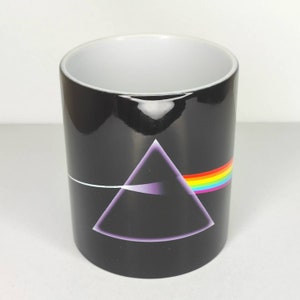 Pink Floyd Mug: Dark Side Of The Moon Album Cover, 11oz Ceramic