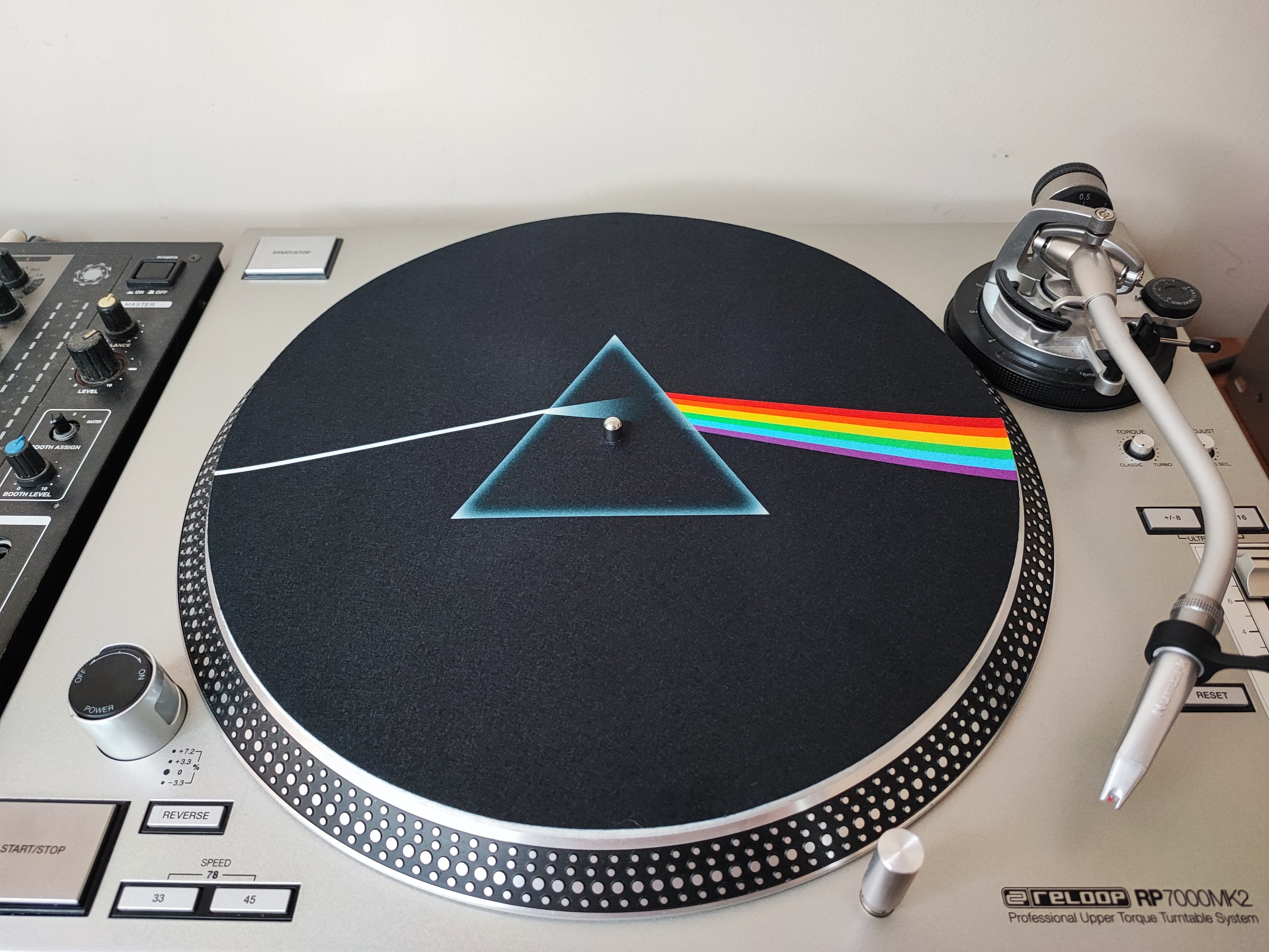 Slipmat Giradischi Pink Floyd Dark Side Of The Moon | Copripiatti In Poliestere 29 Cm | Ufficiale Licenza, Design Logo E Tracklist - 2