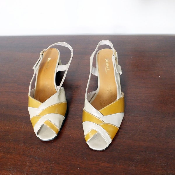 1960s/ 1950s mod vintage Damart French swing back sandals - antique gold and beige mules  with ankle strap, chunky heel, peeptoe, leather