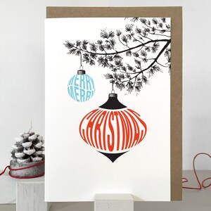 Retro Typography Christmas Card: Stylish Holiday Greeting