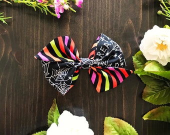 Double Sided Trick or Treat Bow