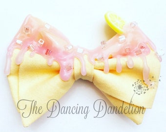 Spilt Pink Lemonade Twist Bow