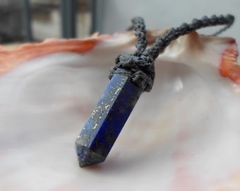 Lapis Lazuli Crystal Point Macrame Pendant, Bohemian Lapis Lazuli Necklace, Lapis Lazuli Pendant, Throat Chakra, Royal Blue Stone