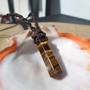 Tiger Eye Point Necklace, Tiger Eye Macrame Necklace, Tigers Eye Necklace, Tigers Eye Pendant, Healing Crystal Jewelry, Mens Boho Necklace