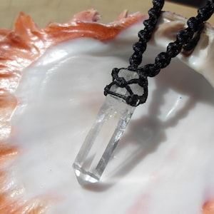 Quartz Macrame Crystal Point Pendant, Quartz Point Necklace, Mens Quartz Necklace, Natural Clear Himalayan Quartz Jewelry