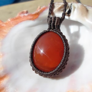 Carnelian Macrame Necklace, Carnelian Pendant, Macrame Crystal Necklace, Mens Carnelian, Orange Stone Necklace, Macrame Stone Pendant