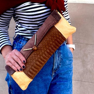Luxury brown python handbag, hand stitched clutch, large stylish purse, python event purse, brown pochette, edgy design, python clutch "pau"