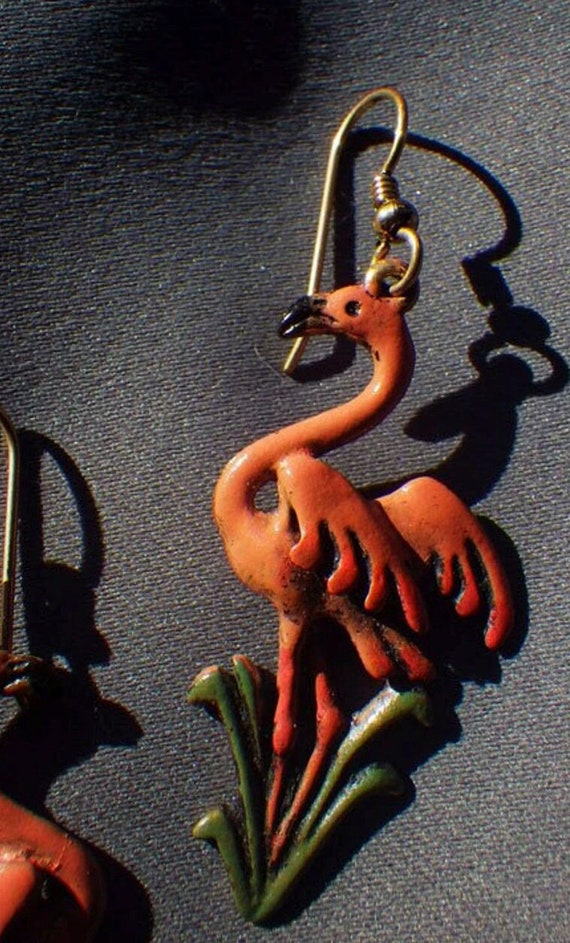 Dartefax Legacy Vintage Flamingo Earrings