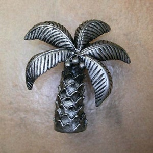 Palm Tree Knob ~ D'Artefax Scuptual Hardware