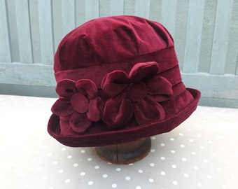 Burgundy Velvet Cloche Hat, 1920s Style, Floral Winter Hat