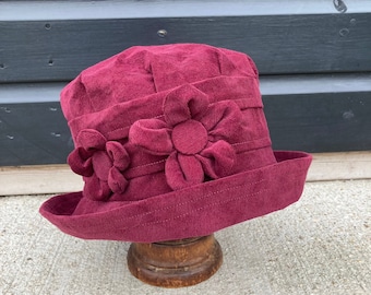 Burgundy red cloche hat,  wine 1920s hat, red winter hat, red warm winter hat, red bucket hat, burgundy chemo hat, gift for mom