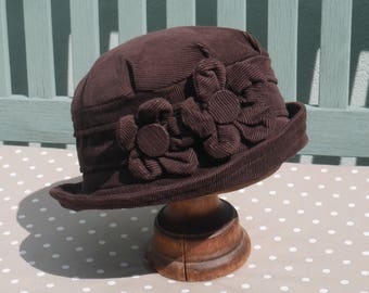 Vintage Rich Brown Velvet Bucket-cloche Hat by Clover Lane  display picture 3