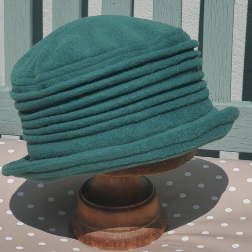 Green Fleece Cloche Hat Fir Green Winter Hat Forest Green Etsy UK