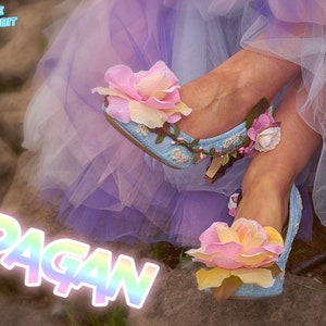 Pagan Heels wood chip Wedding Bridal Custom Hand Fasting Crystal Lace Sculpt Paint Shoe Size 3 4 5 6 7 8 High Wedge Blue pink ivory branche