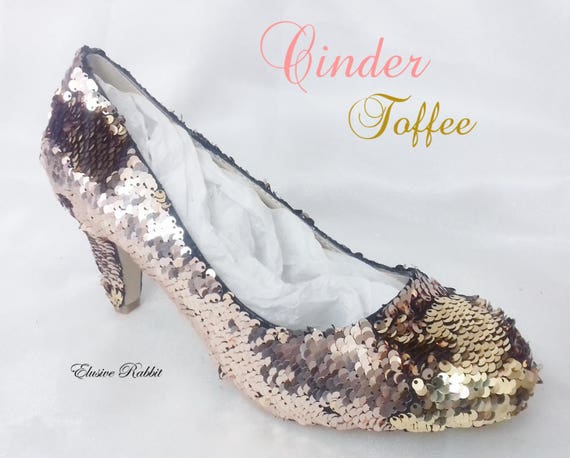 Noveni Gold Glitter Sparkles Heels Size 36, Women's Fashion, Footwear, Heels  on Carousell