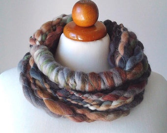 Handgemachte Wolle Schal Halskette: Lätzchen Statement Schmuck