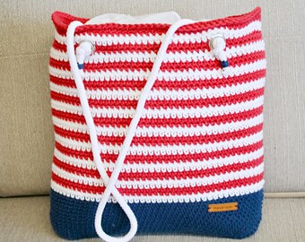 Hand crocheted shoulder bag, beach bag