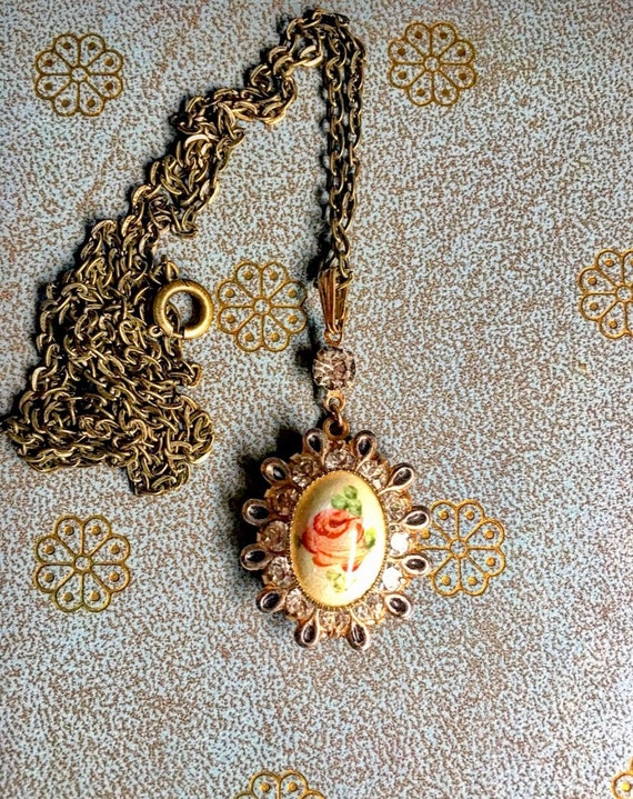 Beautiful Vintage Peach Rose Pendent With Rhinest… - image 1
