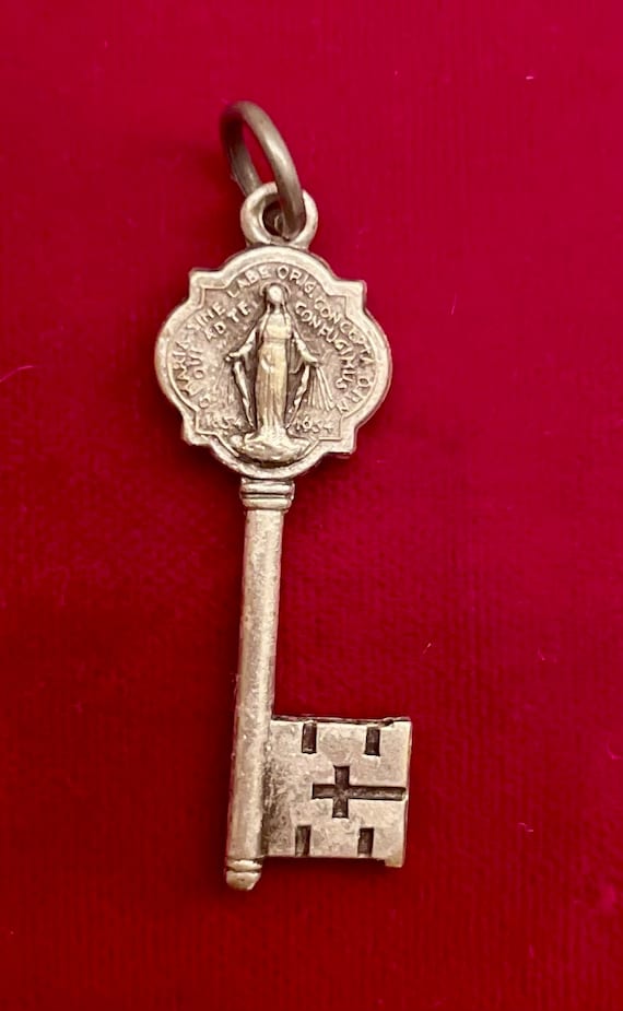 Antique Catholic Blessed Mother Key Medal Pendant