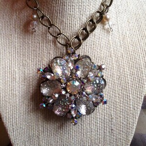 Vintage Irridesent Crystal Rhinestone pearl drops on brushed gold chain necklace