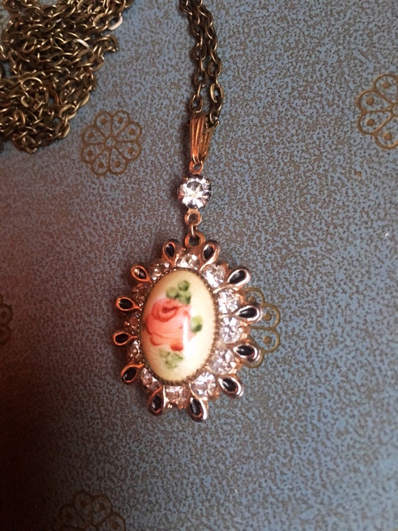 Beautiful Vintage Peach Rose Pendent With Rhinest… - image 10