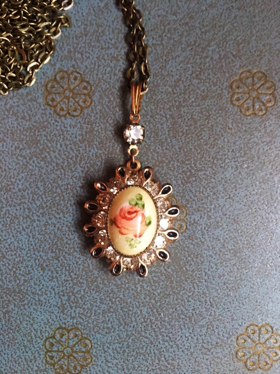 Beautiful Vintage Peach Rose Pendent With Rhinest… - image 6