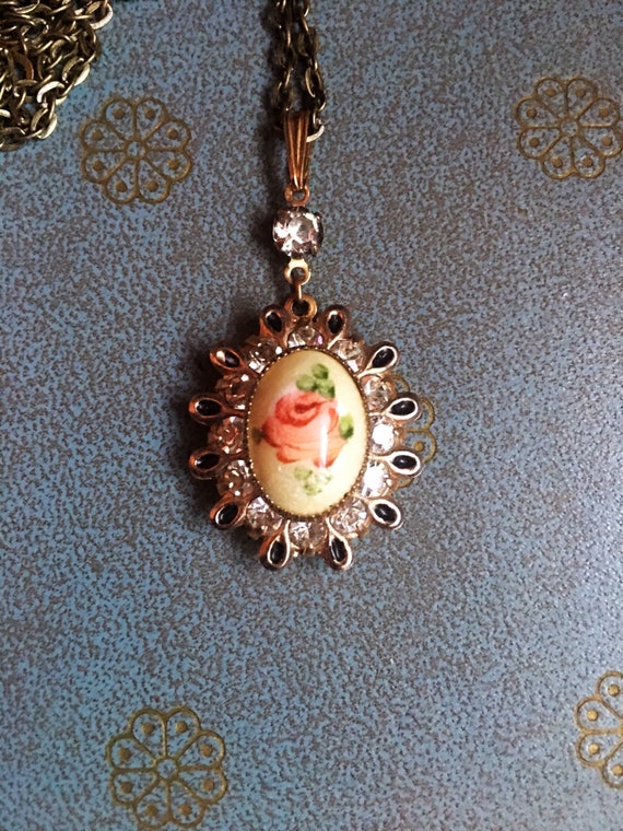 Beautiful Vintage Peach Rose Pendent With Rhinest… - image 4