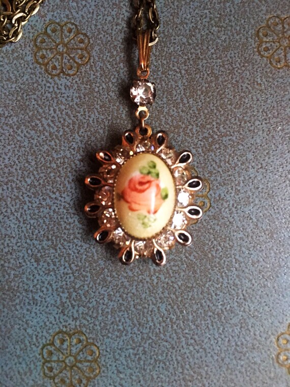 Beautiful Vintage Peach Rose Pendent With Rhinest… - image 8
