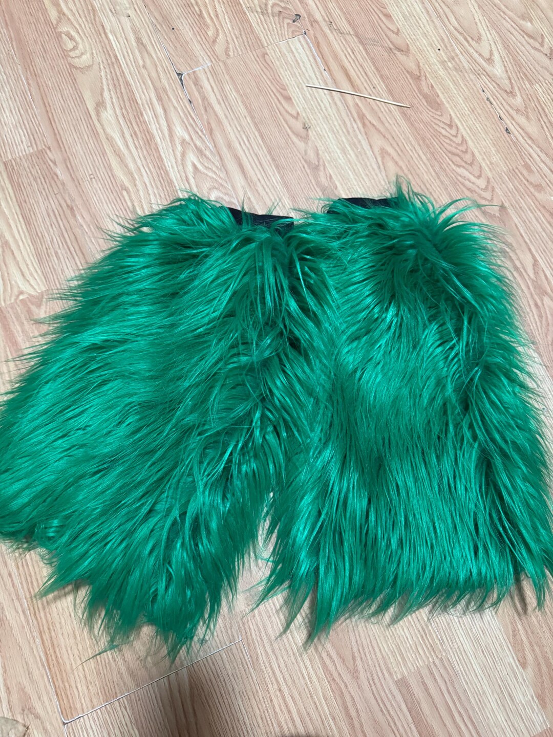 QIBZI Scaldamuscoli da donna e Anelli per gambe, Polsini in pelliccia sintetica, scaldamuscolo peloso, Polsini lunghi, scaldamuscoli invernali (Nero 45CM