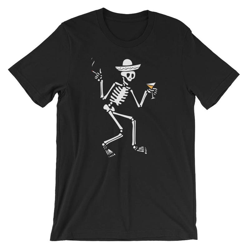 Skeleton Drinking In A Bar Sombrero Funny Shirt Day Of The Dead Calavera Mexican Holiday T-Shirt Halloween Party Costume Short-Sleeve image 1