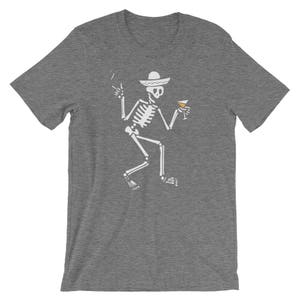 Skeleton Drinking In A Bar Sombrero Funny Shirt Day Of The Dead Calavera Mexican Holiday T-Shirt Halloween Party Costume Short-Sleeve image 5