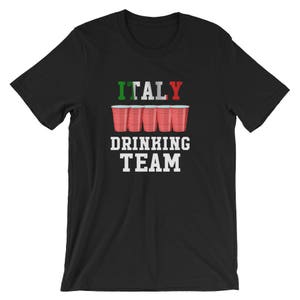 Italy Drinking Team Flag Colors Cool Unisex Shirt | Funny Italy Pride Italian American Humor Party T-Shirt | Proud Italians Short-Sleeve Tee